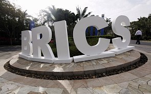 How BRICS Can Move Towards Global Governance