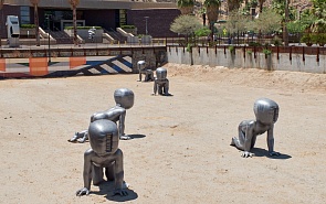 A Whole Civilisation Will Die Tonight: Dehumanisation and Imperial Decline