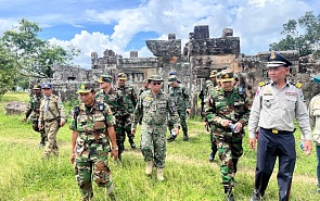 Battles on Temple Ruins: How Colonial Legacy Blew Up the Border between Thailand and Cambodia