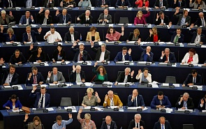 Improvisation on Historical Topics: A New Resolution of the European Parliament