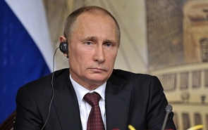 Vladimir Putin Tries to Restore Monopoly of Power