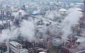 Pressed by Sanctions: Western Coercion and the Future of Russian–Serbian Relations