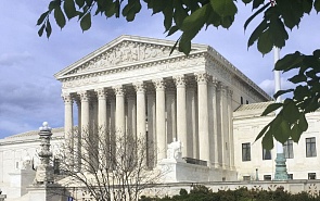 Who Does the US Supreme Court Defend?